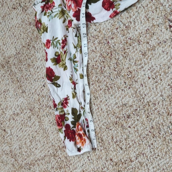 Size Size S Boho Floral Crop Blouse - Picture 2 of 11